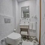Stayhub Hotel